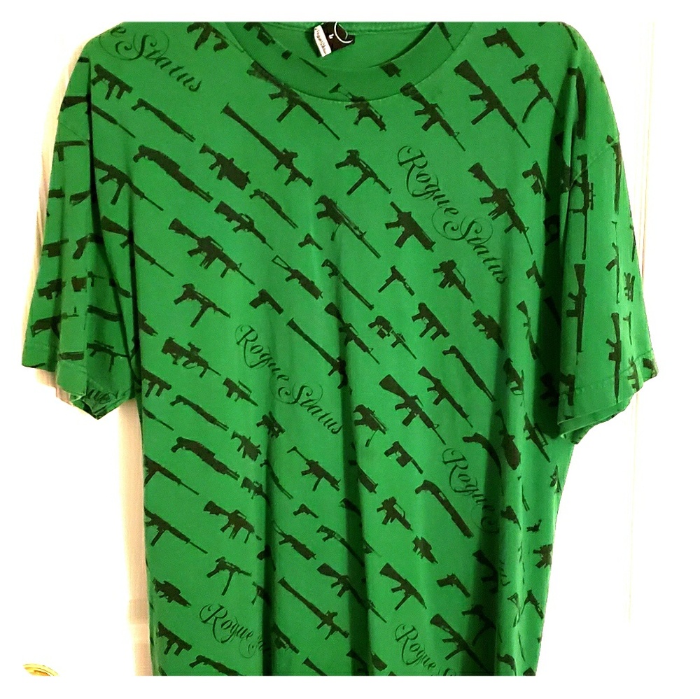 Rouge status Gun show